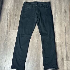 Uniqlo Men's Black Jean | Heattech SlimStraight-Leg Tapered Midrise 34x34